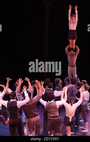 Des artistes de la Compagnie XY produisent des scènes de leur spectacle « It's Not Yet minuit », au Roudhouse de Londres. Le spectacle aura lieu du 10-23 au 23 avril. Date de la photo: Lundi 10 avril 2017. Le crédit photo devrait se lire: Matt Crossick/ EMPICS Entertainment. Banque D'Images