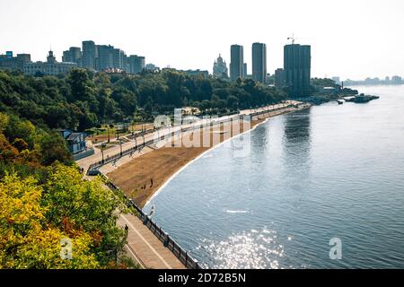 Vue panoramique sur la rivière de l'Amour et la ville de Khabarovsk, Russie Banque D'Images