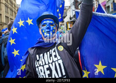 Les manifestants anti-Brexit participent à une marche pour arrêter le Brexit dans le centre-ville de Manchester, pour coïncider avec la conférence du parti conservateur au centre de la Convention de Manchester Central. Date de la photo : 1er octobre 2017. Le crédit photo devrait se lire: Matt Crossick/ EMPICS Entertainment. Banque D'Images