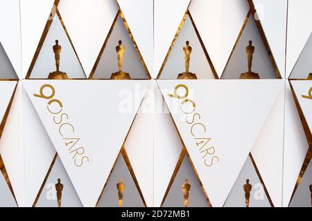 Le tapis rouge est préparé avant les 90e Academy Awards, devant le Dolby Theatre à Hollywood, Los Angeles, USA. Date de la photo: Samedi 3 mars 2018, 2017. Le crédit photo devrait se lire: Matt Crossick/ EMPICS Entertainment. Banque D'Images