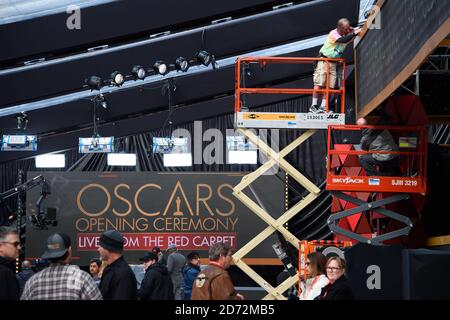 Le tapis rouge est préparé avant les 90e Academy Awards, devant le Dolby Theatre à Hollywood, Los Angeles, USA. Date de la photo: Samedi 3 mars 2018, 2017. Le crédit photo devrait se lire: Matt Crossick/ EMPICS Entertainment. Banque D'Images