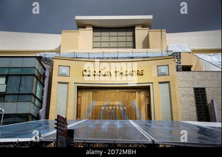 Le tapis rouge est préparé avant les 90e Academy Awards, devant le Dolby Theatre à Hollywood, Los Angeles, USA. Date de la photo: Samedi 3 mars 2018, 2017. Le crédit photo devrait se lire: Matt Crossick/ EMPICS Entertainment. Banque D'Images