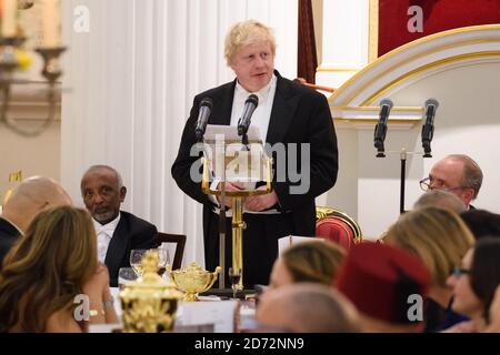 Le secrétaire aux Affaires étrangères Boris Johnson prend la parole lors du banquet de Pâques, organisé par le maire Lord, à Mansion House, dans la ville de Londres. Date de la photo: Mardi 28 mars 2018. Le crédit photo devrait se lire: Matt Crossick/ EMPICS Entertainment. Banque D'Images