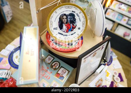 Autres souvenirs de mariage royal en vente nous avons construit cette ville, sur Carnaby Street à Londres, qui vend des œuvres de divers artistes londoniens. Date de la photo: Mercredi 16 mai 2018. Le crédit photo devrait se lire: Matt Crossick/ EMPICS Entertainment. Banque D'Images