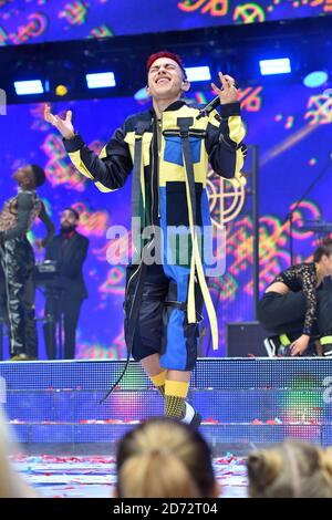 Olly Alexander, de Years & Years, lors du Summertime ball de la capitale, avec Vodafone au stade Wembley, Londres. ... Banque D'Images