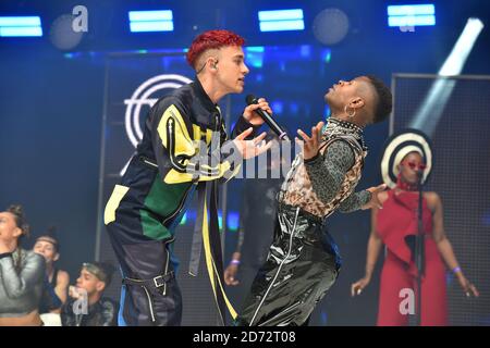 Olly Alexander, de Years & Years, lors du Summertime ball de la capitale, avec Vodafone au stade Wembley, Londres. ... Banque D'Images