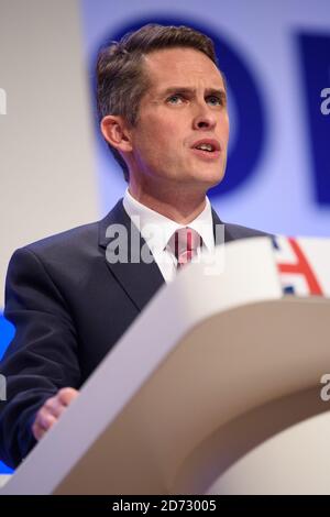 Gavin Williamson, secrétaire d'État à la Défense, prend la parole lors de la conférence annuelle du Parti conservateur au Centre international des congrès de Birmingham. Date de la photo: Dimanche 30 septembre 2018. Le crédit photo devrait se lire: Matt Crossick/ EMPICS. Banque D'Images