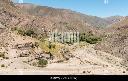 Vallée de la rivière Rio Pumamarca, affluent de la Quebrada de Humahuaca. Amérique du Sud, Argentine, novembre Banque D'Images