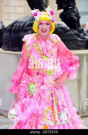 Grayson Perry arrive pour la Royal Academy of Arts Summer Exhibition Preview Party 2019 qui s'est tenue à Burlington House, Londres. Date de la photo: Mardi 4 juin 2019. Le crédit photo devrait se lire: Matt Crossick/Empics Banque D'Images