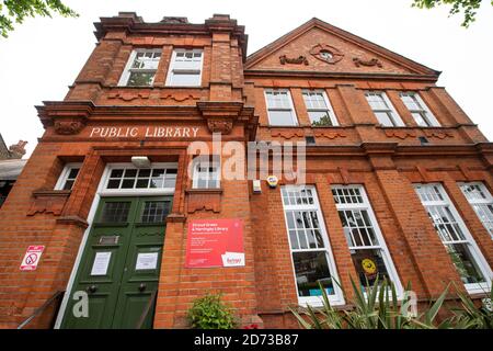 Une bibliothèque fermée à Harringay, dans le nord de Londres. Date de la photo: Dimanche 10 mai 2020. Le crédit photo devrait se lire: Matt Crossick/Empics Banque D'Images