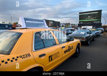 Les gens regardent la première au volant de Break, au cinéma Brent Cross Drive-In, dans le nord-ouest de Londres. Date de la photo: Mercredi 22 juillet 2020. Le crédit photo devrait se lire: Matt Crossick/Empics Banque D'Images