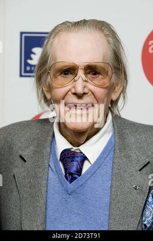 Peter O'Toole assiste aux prix Oldie de l'année 2010, à Simpson's dans le Strand, dans le centre de Londres. Banque D'Images