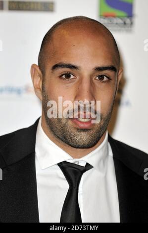 Le candidat de Britis Asian Sports personnalité de l'année Tajiv 'Tosh' Masson arrive aux Change4Life British Asian Sports Awards, à l'hôtel Grosvenor House dans le centre de Londres. Banque D'Images