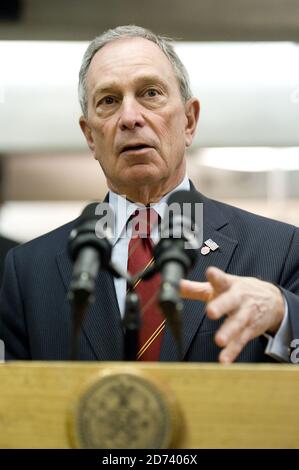 Michael Bloomberg, maire de New York, rencontre Boris Johnson au Westminster Underground Sation à Londres pour partager des informations sur le système CCTV du métro de Londres. Banque D'Images