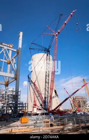 Site de construction de la nouvelle centrale électrique au lignite Neurath près de Grevenbroich, Boa 2/3, tour de refroidissement de 200 mètres de haut, la plus grande c mobile du monde Banque D'Images