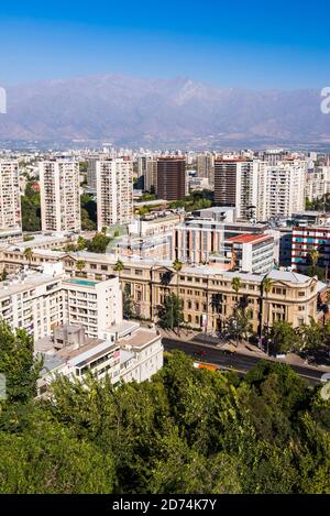 Vue sur le centre-ville de Santiago depuis Cerro Santa Lucia (parc de Santa Lucia), Santiago, province de Santiago, Chili Banque D'Images