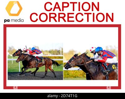 ATTENTION MONTEURS DE PHOTOS, CHEF SUBS ET BIBLIOTHÉCAIRES DE PHOTOS: Correction de légende pour ces images transmises sur le fil PA plus tôt aujourd'hui course à bord de Kempton modifiant la position de l'Autumn Trail criblé par le jockey Rob Hornby de gauche à droite. Les versions corrigées ont été transmises sur le fil PA. La légende corrigée devrait être la suivante: Le sentier d'automne, criblé par le jockey Rob Hornby (à droite) sur leur chemin pour gagner l'Unibet remercie les travailleurs de première ligne handicap à l'hippodrome de Kempton Park. Banque D'Images