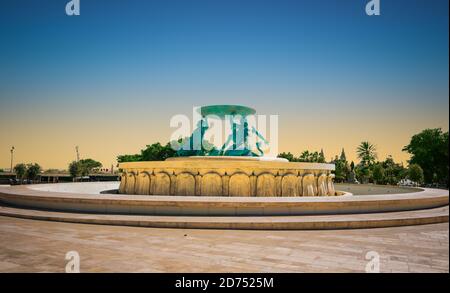 Fontaine Triton, site moderniste de la Valette, Malte. Banque D'Images