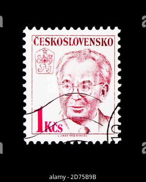 MOSCOU, RUSSIE - 25 NOVEMBRE 2017 : un timbre imprimé en Tchécoslovaquie montre Gustav Husak (1913-1991), président, série, vers 1988 Banque D'Images