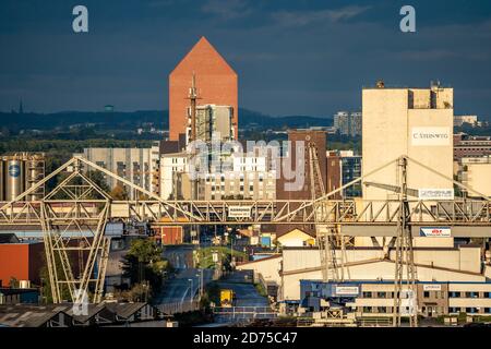 Ports de Duisburg, Rheinkai Nord, port extérieur, à l'arrière du centre-ville avec port intérieur, Archiv Turm des Landesarchiv NRW, Am Rhein, Duisburg, Banque D'Images