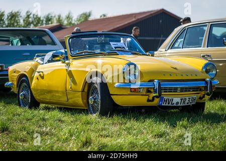 PAAREN IM GLIEN, ALLEMAGNE - 03 OCTOBRE 2020 : voiture de sport Triumph Spitfire Mk3, 1969. Die Oldtimer Show 2020. Banque D'Images