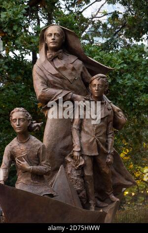 Statue du mémorial de la mère Cabrini à Battery Park City Manhattan, New York Banque D'Images