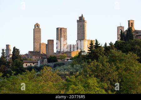 Tours médiévales dans la ville de San Gimignano, Toscane, Italie Banque D'Images