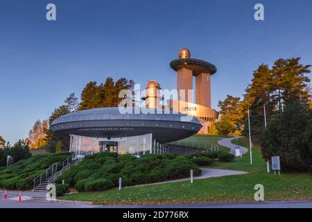 Moletai, Lituanie, 20 octobre 2020 Musée ethnocosmologique et observatoire moderne à Moletai, Lituanie, vue du matin Banque D'Images
