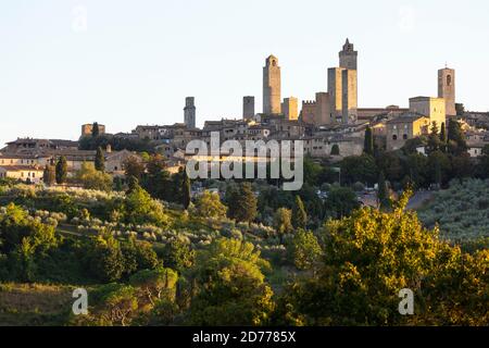 Tours médiévales dans la ville de San Gimignano, Toscane, Italie Banque D'Images