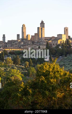 Tours médiévales dans la ville de San Gimignano, Toscane, Italie Banque D'Images