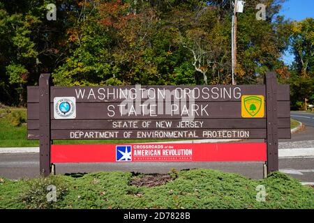 WASHINGTON CROSSING, PA –17 OCT 2020- vue sur le parc historique de Washington Crossing, un parc historique en Pennsylvanie où George Washington a traversé t Banque D'Images