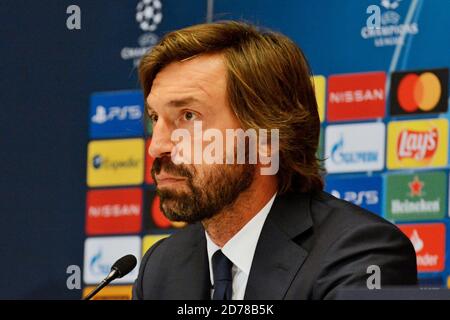 KIEV, UKRAINE - 20 OCTOBRE 2020 - l'entraîneur en chef du FC Juventus Andrea Pirlo est photographié lors de la conférence de presse du groupe de la Ligue des champions de l'UEFA (photo d'Aleksandr Gusev / Pacific Press) Banque D'Images