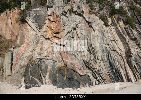 Lewisian Gness Rocks avec une structure de Boudin « sablier », Ceannabeinne Beach, Durness, Sutherland, côte nord de l'Écosse, Royaume-Uni Banque D'Images