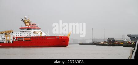 Sir RRS David Attenborough s'est amarré à Liverpool Banque D'Images