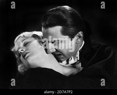 Dracula. Bela Lugosi et Frances Dade dans le film « Dracula », 1931 Banque D'Images