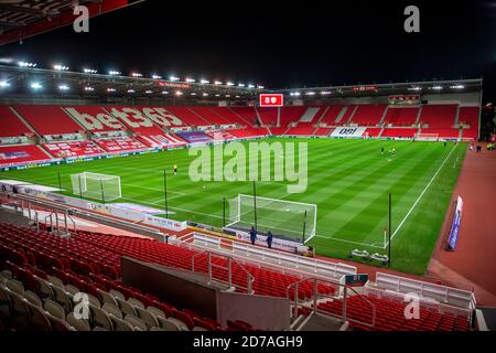 Staffordshire, Royaume-Uni. 21 octobre 2020. Championnat de football de la Ligue anglaise de football, Stoke City versus Barnsley; le stade Bet365 prêt à l'action, mais vide en raison de la pandémie Credit: Action plus Sports Images/Alamy Live News Banque D'Images