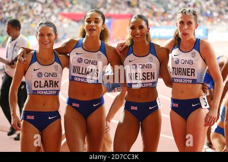 Doha, Qatar. 5 octobre 2019. (De gauche à droite) Zoey Clark, Jodie Williams, Laviai Nielsen, Jessica Turner (GBR) Athlétisme : Championnats du monde de l'IAAF Doha 2019 chaleur relais féminine de 400 m au stade international de Khalifa à Doha, Qatar . Credit: YUTAKA/AFLO SPORT/Alay Live News Banque D'Images