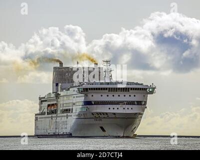 Brittany Ferries navire, Pont Aven arrivant à Plymouth. Les services des quais de Plymouth Millbay seront suspendus de la fin octobre à la fin mars 2 Banque D'Images