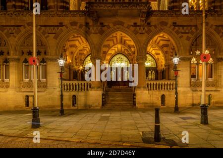 Northampton, Royaume-Uni, Météo, 22 octobre 2020. La pluie légère a commencé tôt le matin avec elle de plus en plus lourde vers l'aube dans le centre-ville de Northampton, la prévision est pour elle de se dégager en milieu de matinée. Crédit : Keith J Smith./Alamy Live News Banque D'Images