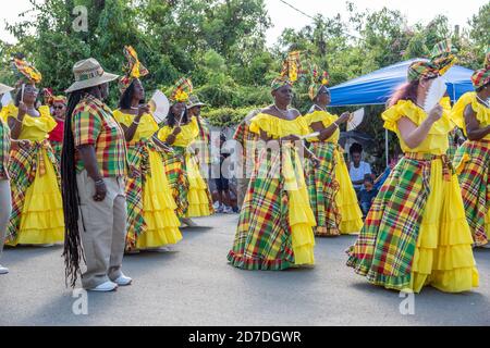 Frederiksted, Sainte-Croix, Îles Vierges américaines-janvier 4,2020 : parade annuelle avec danseurs quadrille en robe traditionnelle célébrant sur Sainte-Croix Banque D'Images