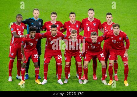 Teamphoto: David ALABA, FCB 27 Manuel NEUER, gardien de but FCB 1 Benjamin PAVARD, FCB 5 Robert LEWANDOWSKI, FCB 9 Niklas SUELE, FCB 4 Lucas HERNANDEZ (FCB 21) Kingsley COMAN, FCB 29 Corentin TOLISSO, FCB 24 Joshua KIMMICH, FCB 6 Thomas MUELLER, GETCB 25 Leon MÜLLER FCB 18 dans le match FC BAYERN MUENCHEN - ATLETICO MADRID 4-0 de football UEFA Champions League en saison 2020/2021 à Munich, le 21 octobre 2020. © Peter Schatz / Alamy Live News / Eibner-Pressefoto/Sascha Walther/POOL les règlements de l'UEFA interdisent toute utilisation de photographies comme séquences d'images et/ou quasi-vidéo important: Nationa Banque D'Images