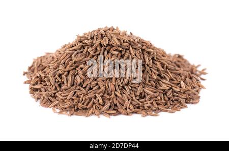 Graines de cumin isolées sur fond blanc. Graines de cumin ou carvi. Banque D'Images