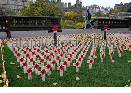 Édimbourg, Écosse, Royaume-Uni. 22 octobre 2020. Coquelicot Scotland Appeal, des coquelicots sont déposés dans les Princes Street Gardens en préparation du dimanche du souvenir qui cette année tombe le 8 novembre. Crédit : Craig Brown/Alay Live News Banque D'Images