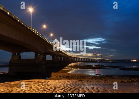 Pont du Prince de Galles, traversant la rivière Severn au coucher du soleil Banque D'Images