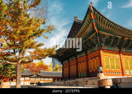 Deoksugung Palace à l'automne à Séoul, en Corée Banque D'Images