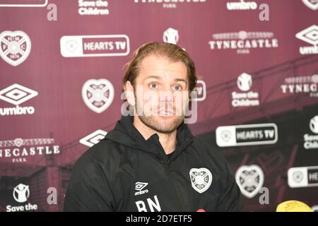 Centre sportif Oriam Riccarton, Édimbourg. Écosse Royaume-Uni. 22 octobre 20 Conférence de presse de Robbie Neilson, gestionnaire de coeurs, avant le match de championnat à Arbroath. Crédit : eric mccowat/Alay Live News Banque D'Images