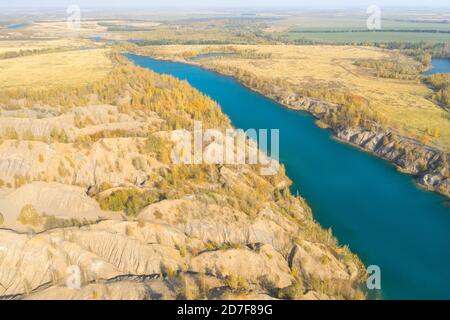 Vue aérienne du territoire naturel des montagnes de Romantsevskie, Russie, région de Tula Banque D'Images