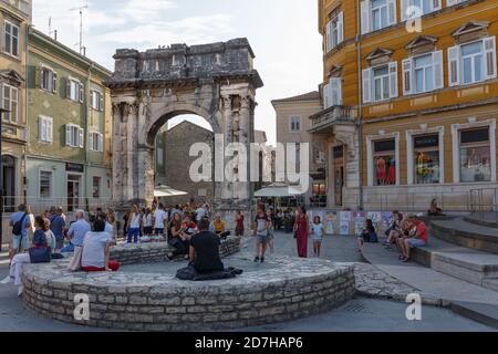 Arche triomphale de Sergii, Pula, Croatie Banque D'Images