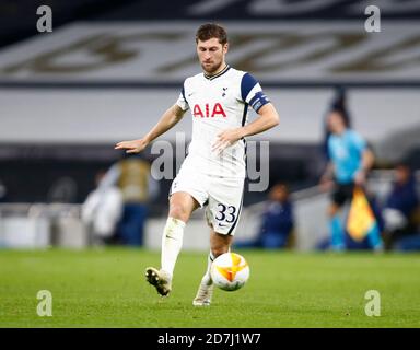 Londres, Angleterre -OCTOBRE 22:Ben Davies de Tottenham Hotspur en action pendant l'Europe League Group J entre Tottenham Hotspur et LASK à Tottenham Hots Banque D'Images