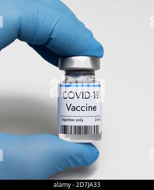 Vaccin contre le coronavirus COVID-19 en flacon lors de la troisième phase d'essai au laboratoire médical Johnson and Johnson aux États-Unis. Soins de santé et médecine Banque D'Images